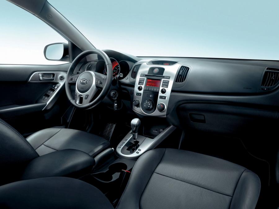  Kia Forte 2009 года  (фото 3 из 128)